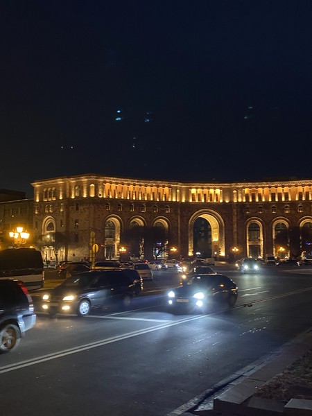 Спасибо большое Шушан за экскурсию! Очень душевно и познавательно! Познааомились с историей древнейшего города! Рекомендуем 100%