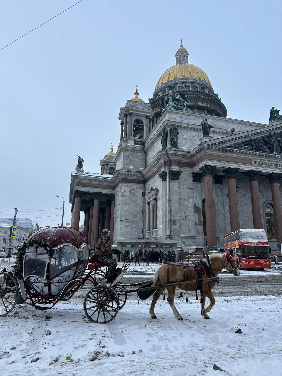 Огромное спасибо экскурсоводу Яне, что в чудесное морозное январское утро провела для нас интереснейшую экскурсию, познакомив