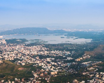 Перелёт в Удайпур, водная прогулка по озеру Пичола