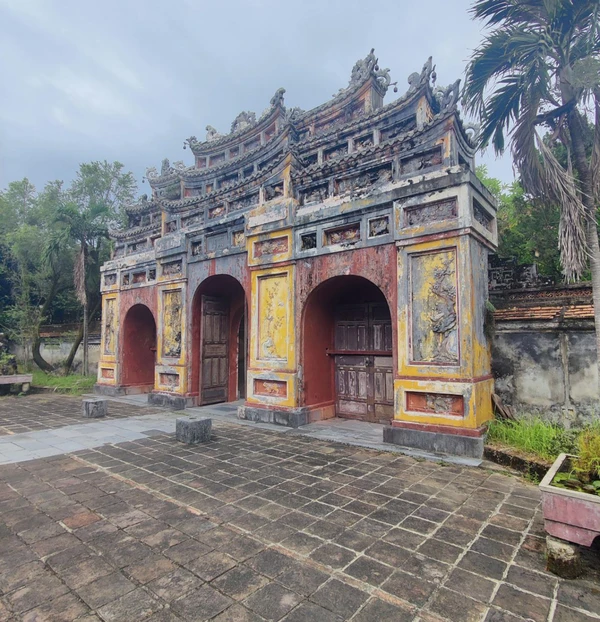 По следам династии Нгуен: тайны древнего города Хюэ