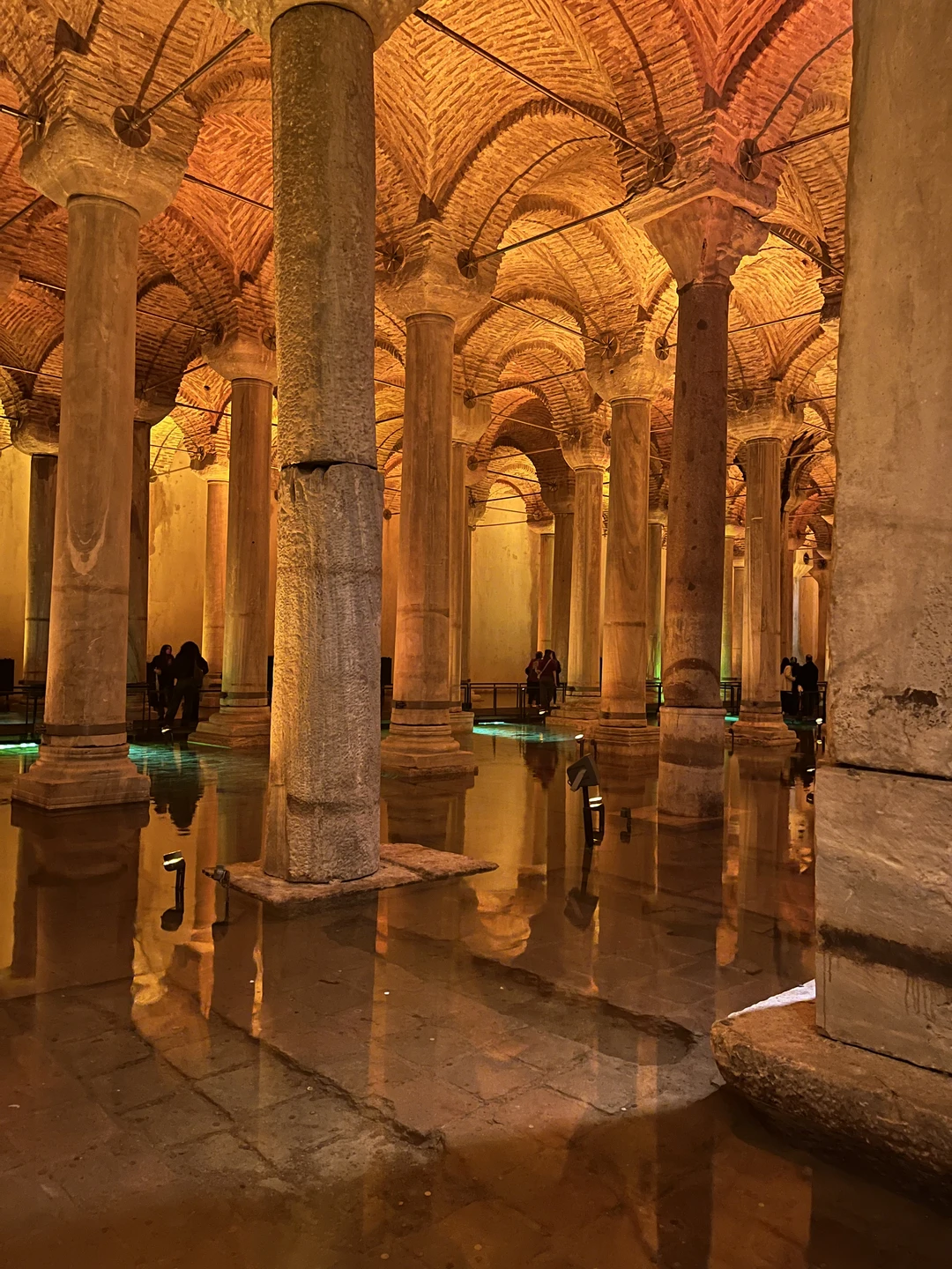 Экскурсию проводил Мухамед. Если можно было поставить 10 баллов, с удовольствием бы поставила. Один из лучших