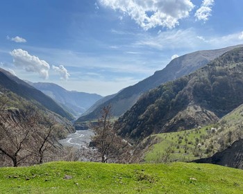 Гах, Илису и водопад Рам-Рама