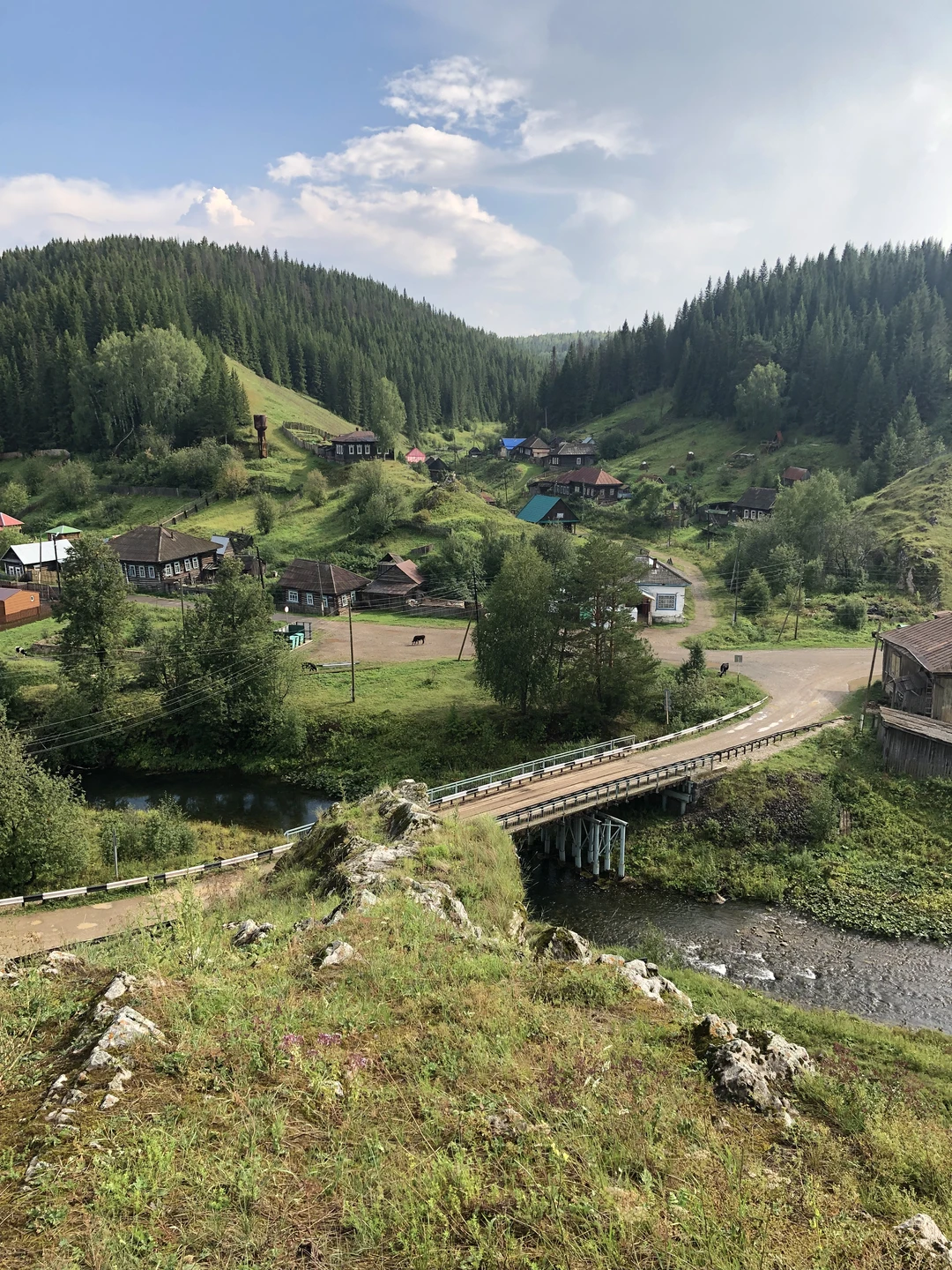 Увлекательно, необычно, красиво! Море впечатлений, интересные истории! Пётр отличный гид. Экскурсия будто погружение в прошлое, причем