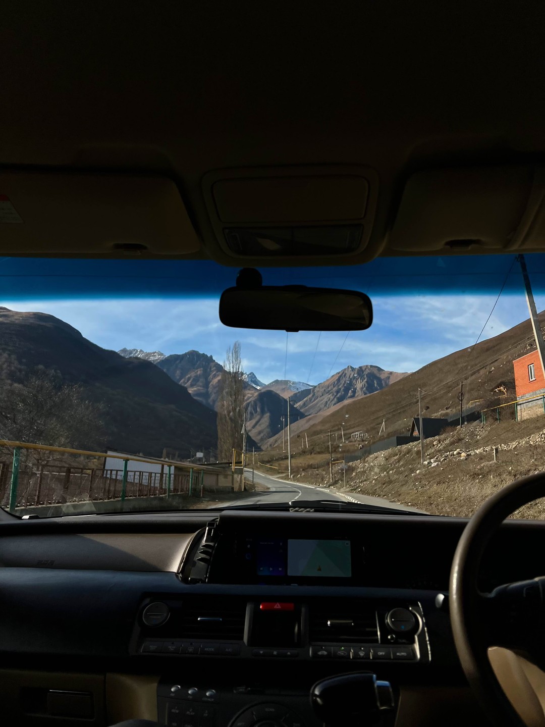 Спасибо большое за экскурсию! Экскурсия прошла замечательно, очень много положительных эмоций, красивых фотографий и незабываемых впечатлений!)☺️