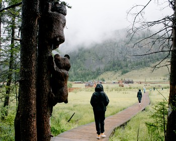 Самая живописная дорога России, древние петроглифы и волшебное озеро