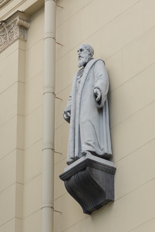 Аудиогид по центру Санкт-Петербурга (6+)