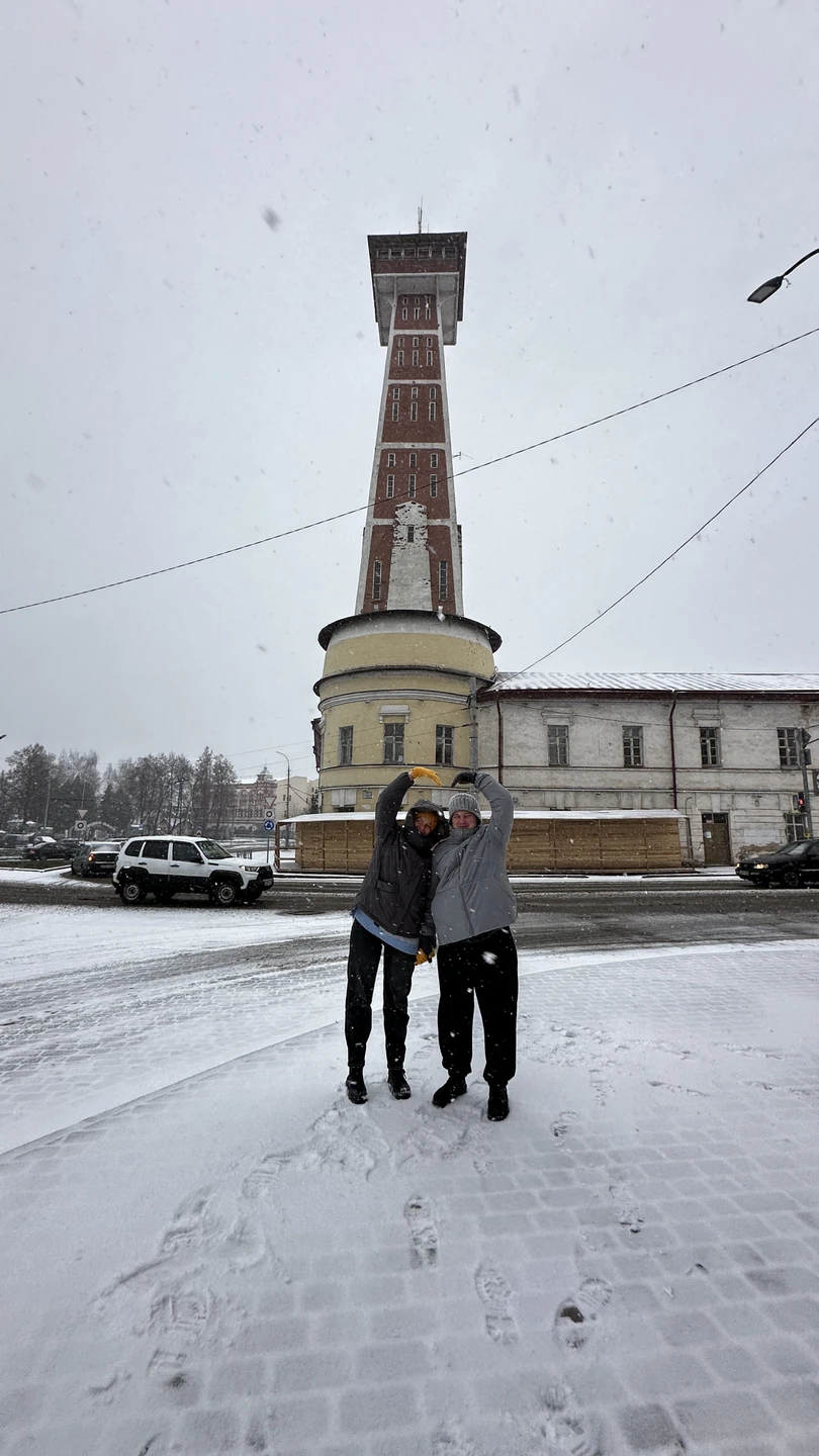Елизавета восхитительный экскурсовод и человек, максимально понятно, развёрнуто и интересно🥰 Мы с мужем остались очень довольны