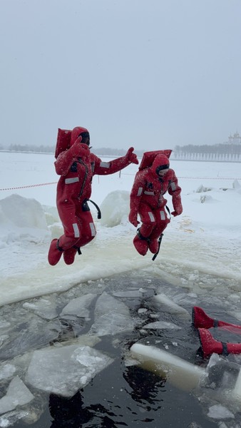Невероятный опыт! Айсфлоатинг на Волге — это что-то совершенно особенное. Ощущение полного расслабления и единения с