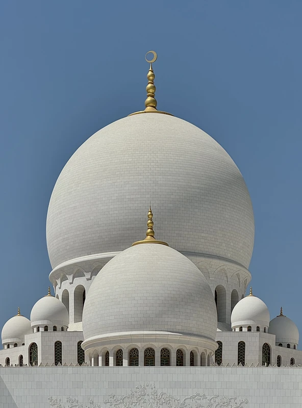 Четыре религии Абу-Даби