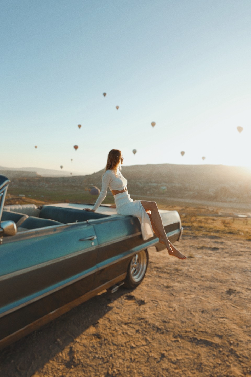 Получилась замечательная, яркая фотосессия!) все очень хорошо организовано, учитывалась смена местоположения Шаров) Было очень комфортно работать)