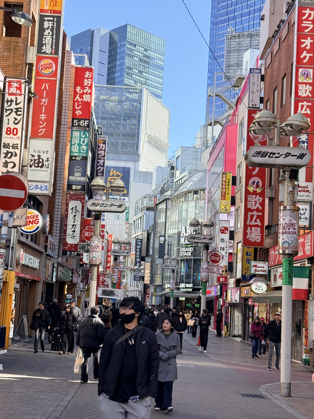 Огромная благодарность Сергею за потрясающую экскурсию по Токио! Он сделал наш день по- настоящему особенным: всего