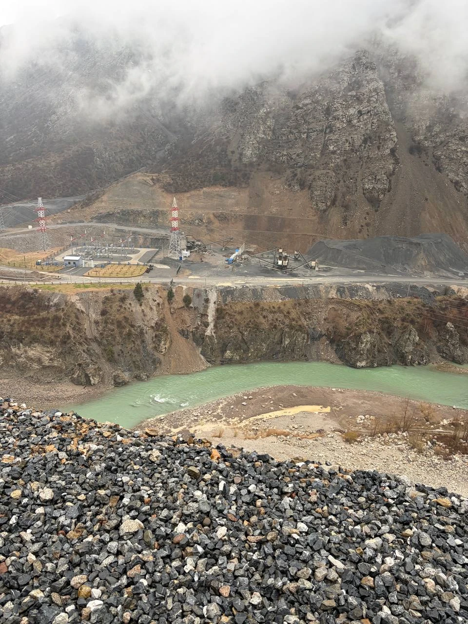 Добрый день! Спасибо ОГРОМНОЕ за экскурсию!!! Экскурсия очень понравилась, несмотря на погодные условия Шовкат показал нам