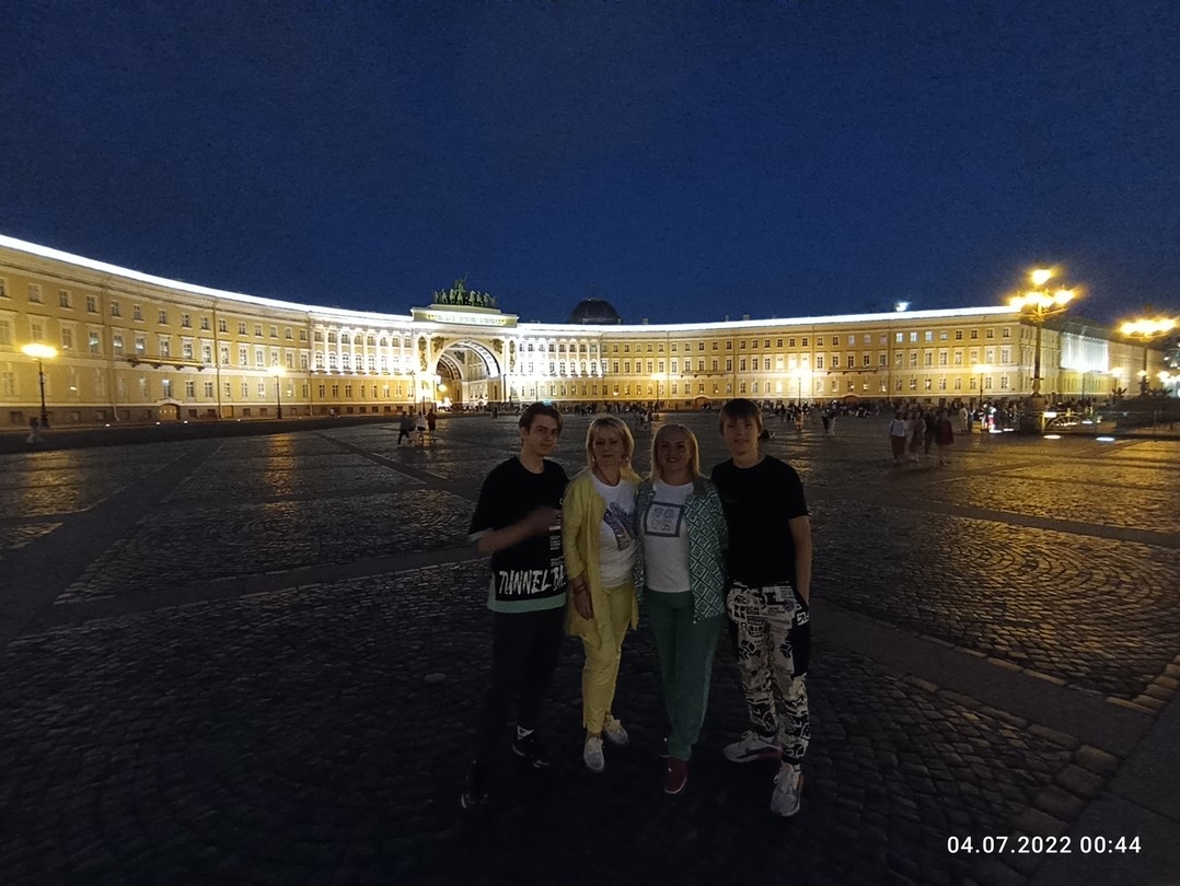 Атмосферная прогулка по ночному Петербургу (Светлана)