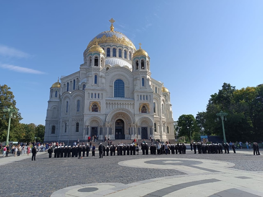 Экскурсия понравилась, прекрасно организована, гид - профессионал!)