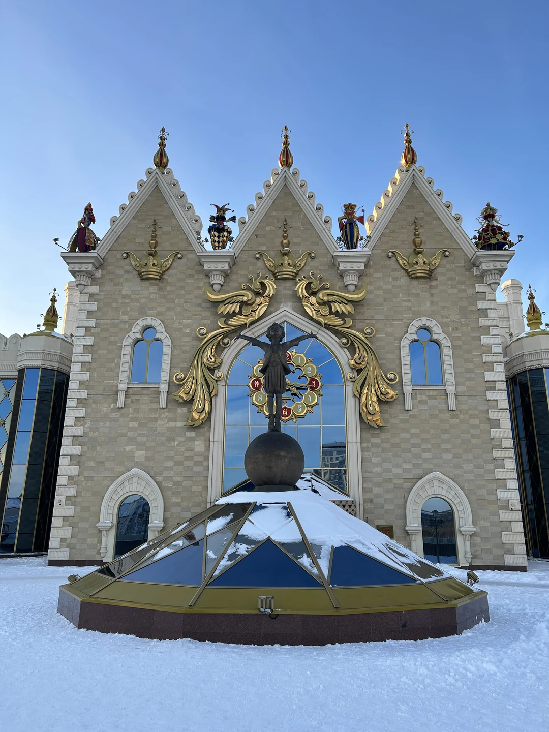 Большое спасибо Гульфие! Она прекрасный рассказчик, очаровательная и заботливая. Экскурсия была очень содержательная и одновременно легкая