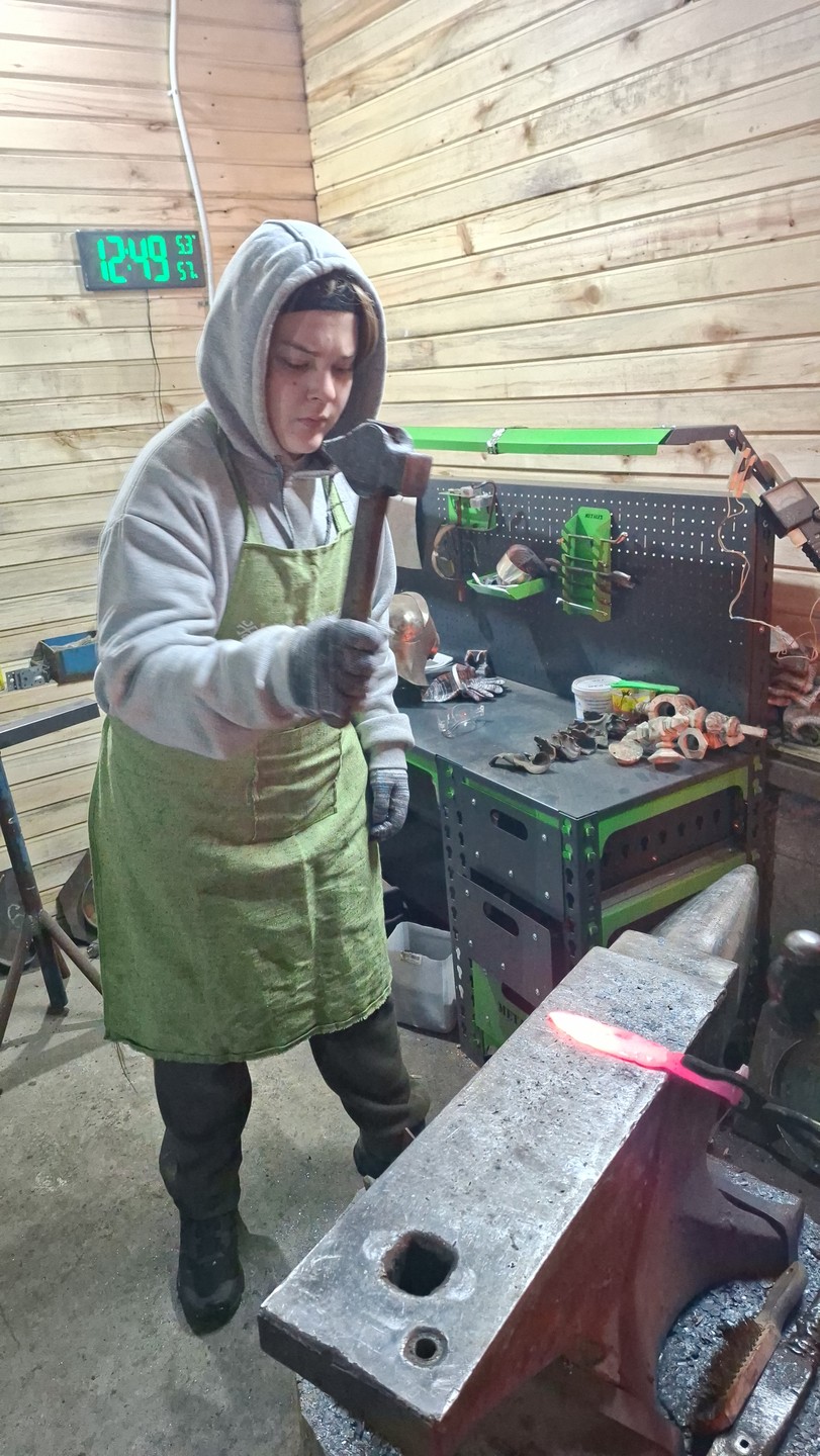 Необычный очень интерессный мастер класс. Алексей знает свое дело и может смело делиться своими знаниями и