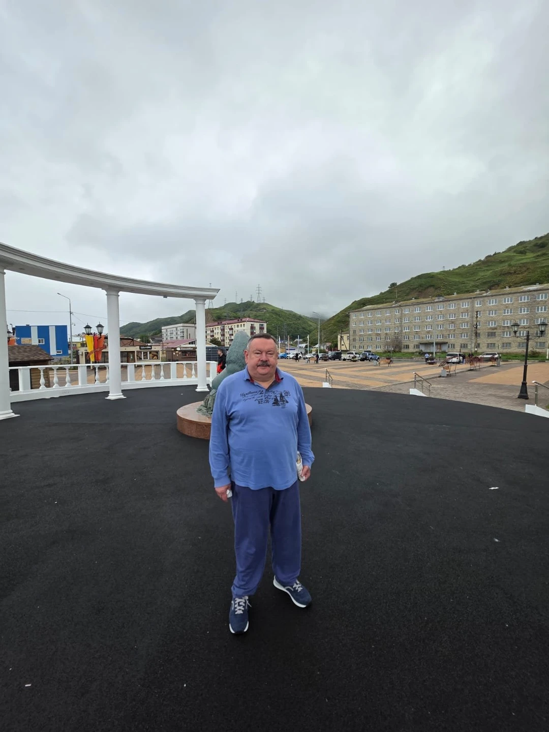 Как я уже писал в других отзывах об экскурсиях на Сахалине с гидом Еленой (у нас