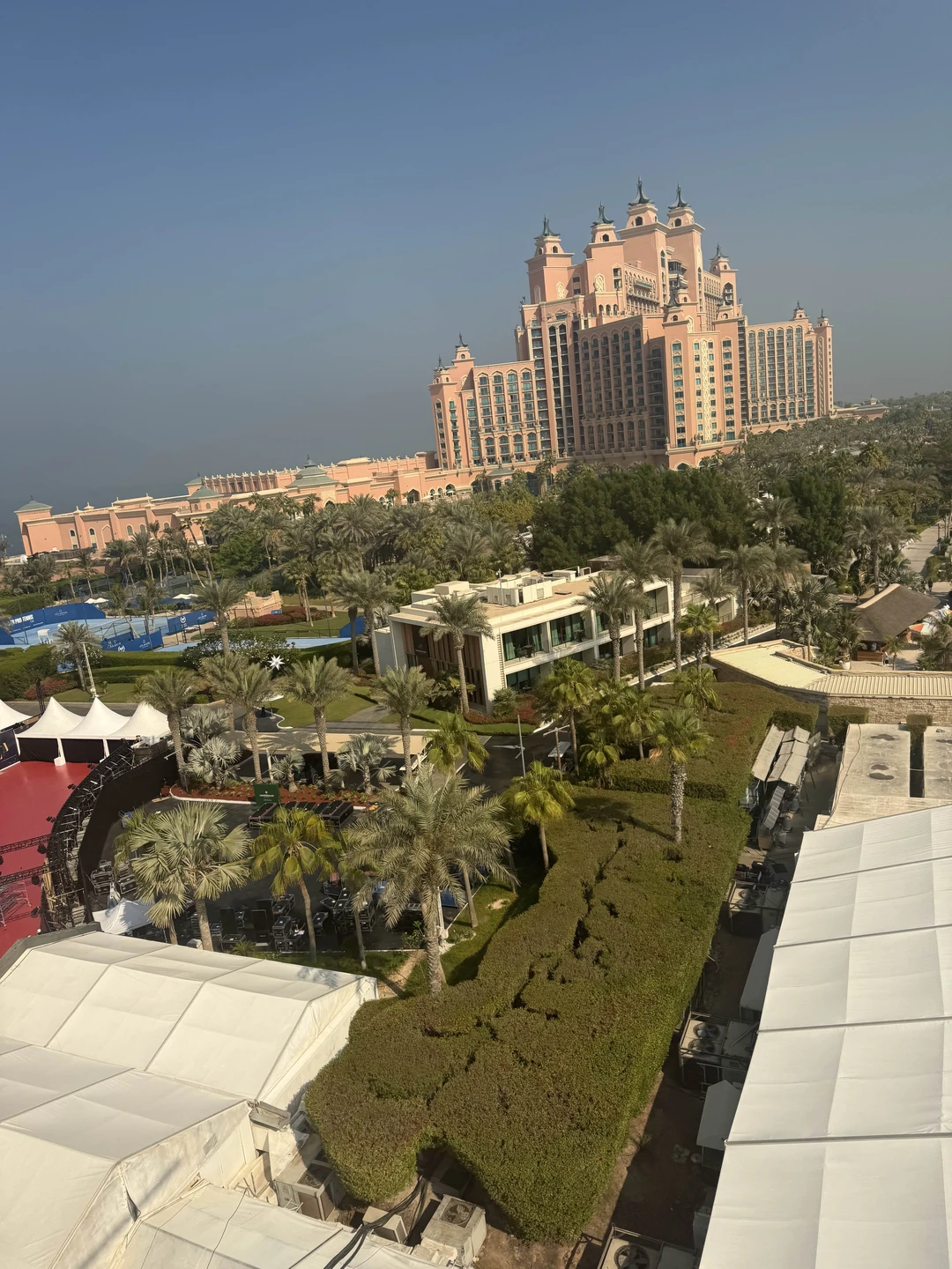 Это стоит узнать!!! Впечатления невероятные, пока не попробуешь - не узнаешь!! Организация отлична!!! Я не пожалела