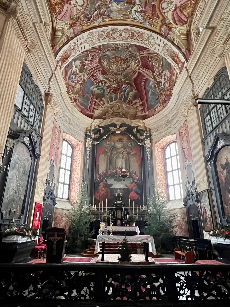 Отличная экскурсия. Очень познавательная. Людмила легко нас увлекла и влюбила в Несвиж. Два часа пролетели очень