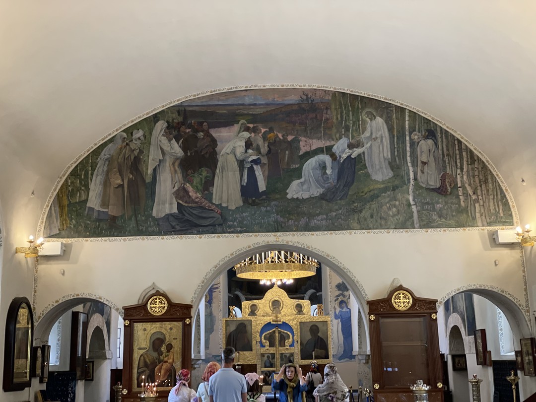 Замечательный гид, знающий историю и любящий своё дело. Прогулялись с удовольствием. Время прошло незаметно