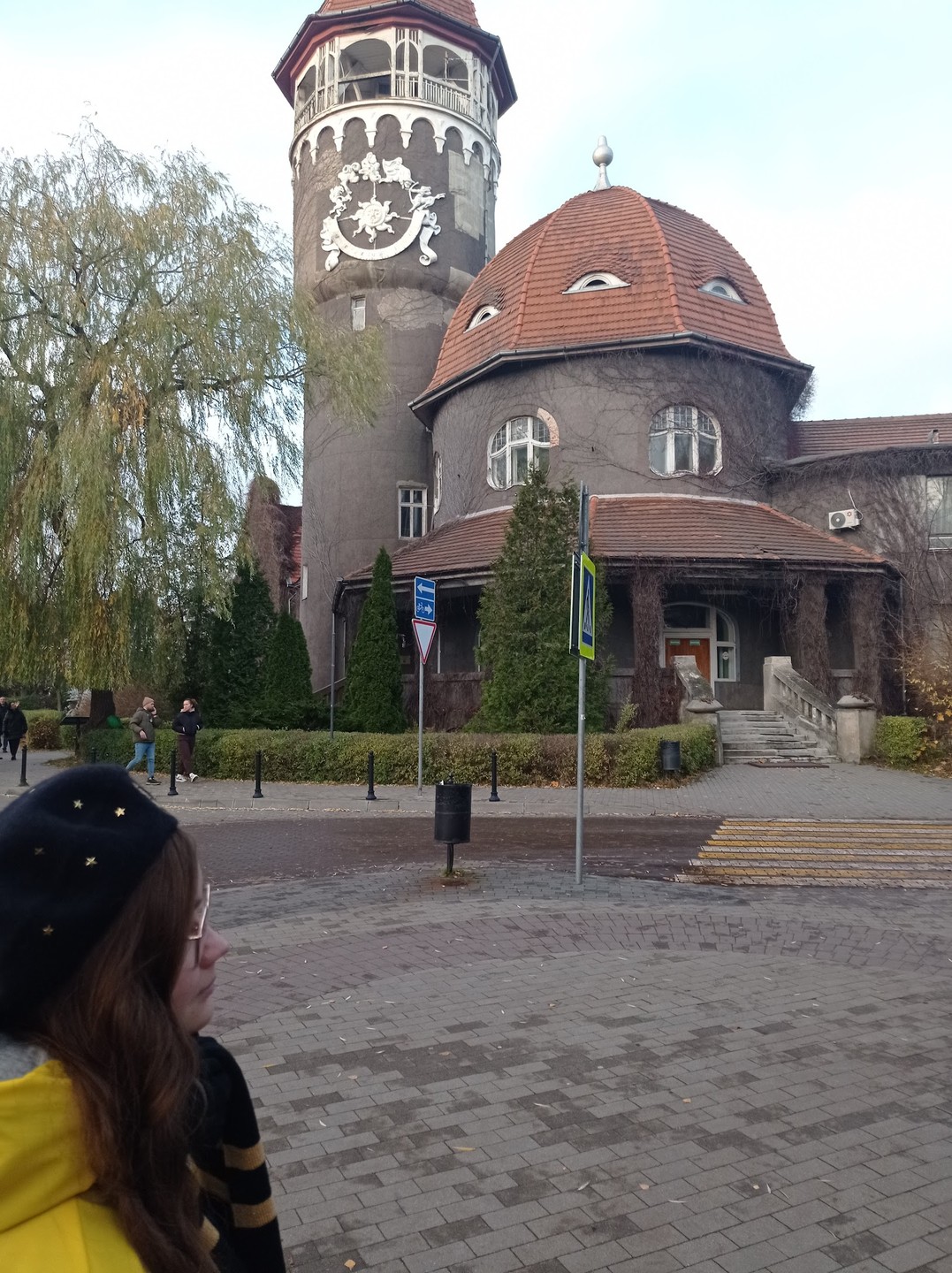 Очень понравилось. Анна много интересного рассказала и показала с такой любовью к истории края, что мы