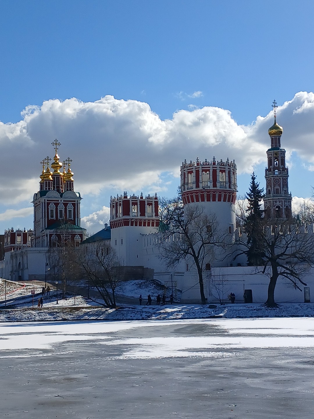 Хорошая экскурсия, прекрасный экскурсовод. Однозначно рекомендую