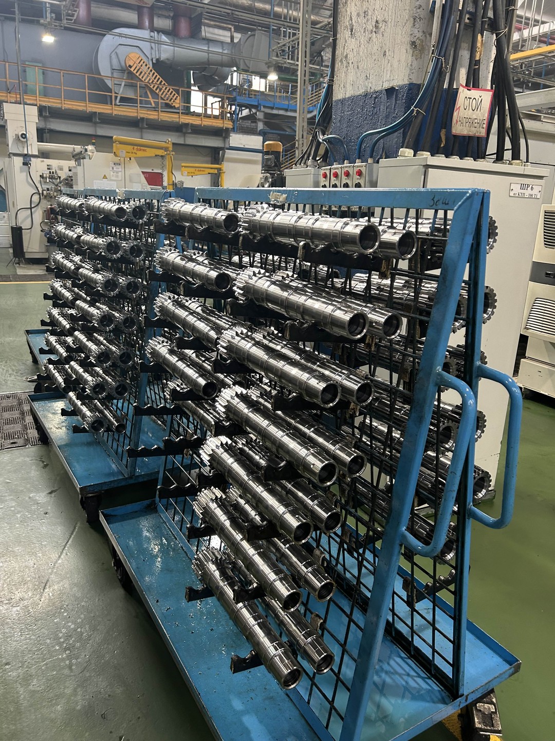 Прекрасно! Экскурсия по тракторному заводу отличная!