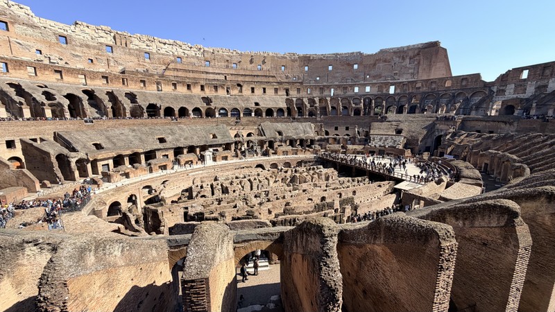 время пролетело. нелли постаралась рассказывать так, чтобы ребенку 10 лет было понятно и интересно и он это оценил. нам тоже все понравилось