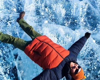 Пузырчатый лёд, обед в бурятской деревне, Тажеранская степь и Долина каменных духов