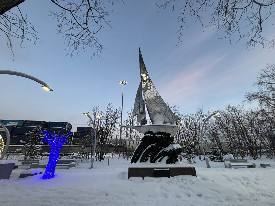 Огромное спасибо Александру за потрясающую экскурсию по Мурманску! За один день он сумел влюбить нас в этот удивительный город