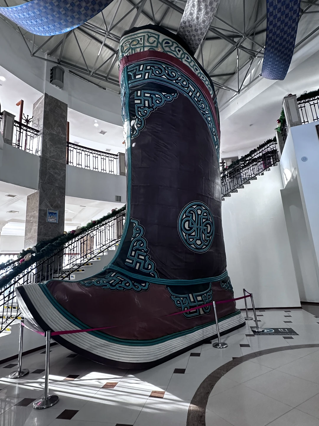 Спасибо за экскурсию! Все понравилось))) познавательно, интересно👍 обязательно будем рекомендовать другим 😊 желаем компании процветания и