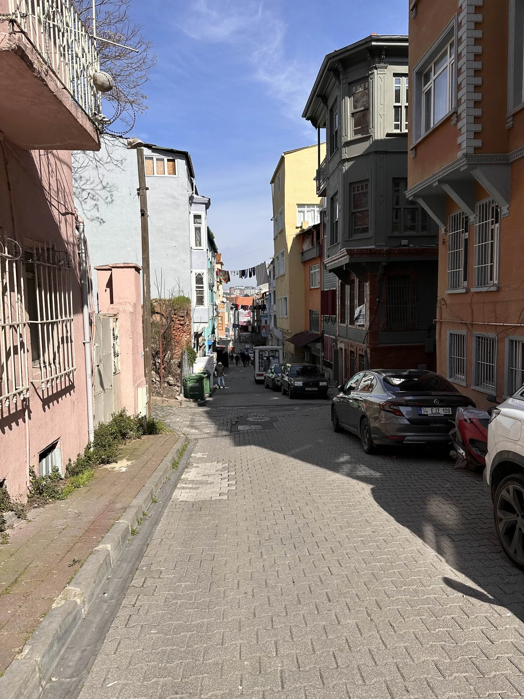 Спасибо за очень содержательную экскурсию! В отличие от стандартных туристических маршрутов сегодня мы провели замечательные часы