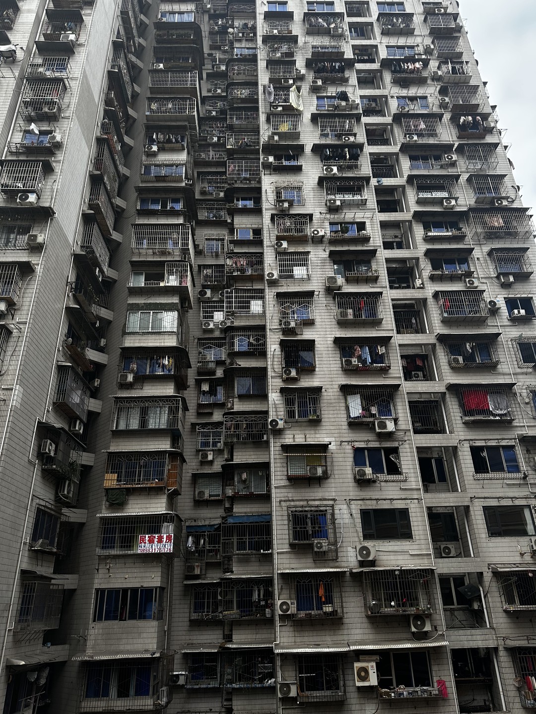 София нас просто потрясла,она такая добрая,веселая,хорошо знает все тайные красивые локации,настолько интересной экскурсии мы не ожидали