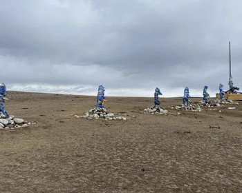 Путь в Монголию, размещение в лагере, шаманское святилище