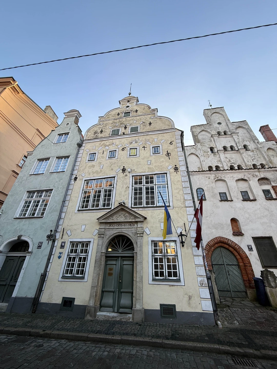 Экскурсия оставила самые тёплые впечатления! Наш гид Елена — настоящая энтузиастка своего дела, с любовью рассказывает