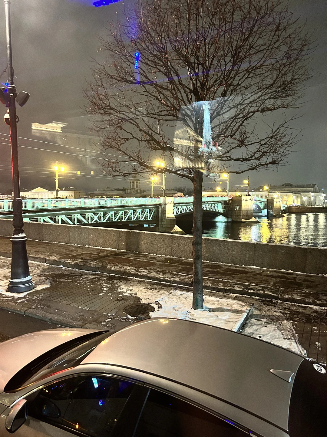 Экскурсия интересная,только мы с подругой не смогли до конца ее досмотреть,на сайте написано что начало в