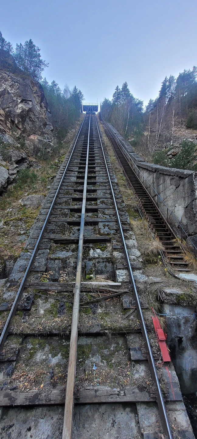 Замечательная поездка! Елена прекрасный, позитивный рассказчик, очень интересные рассказы о культуре, природе, традициях. Классный маршрут! С