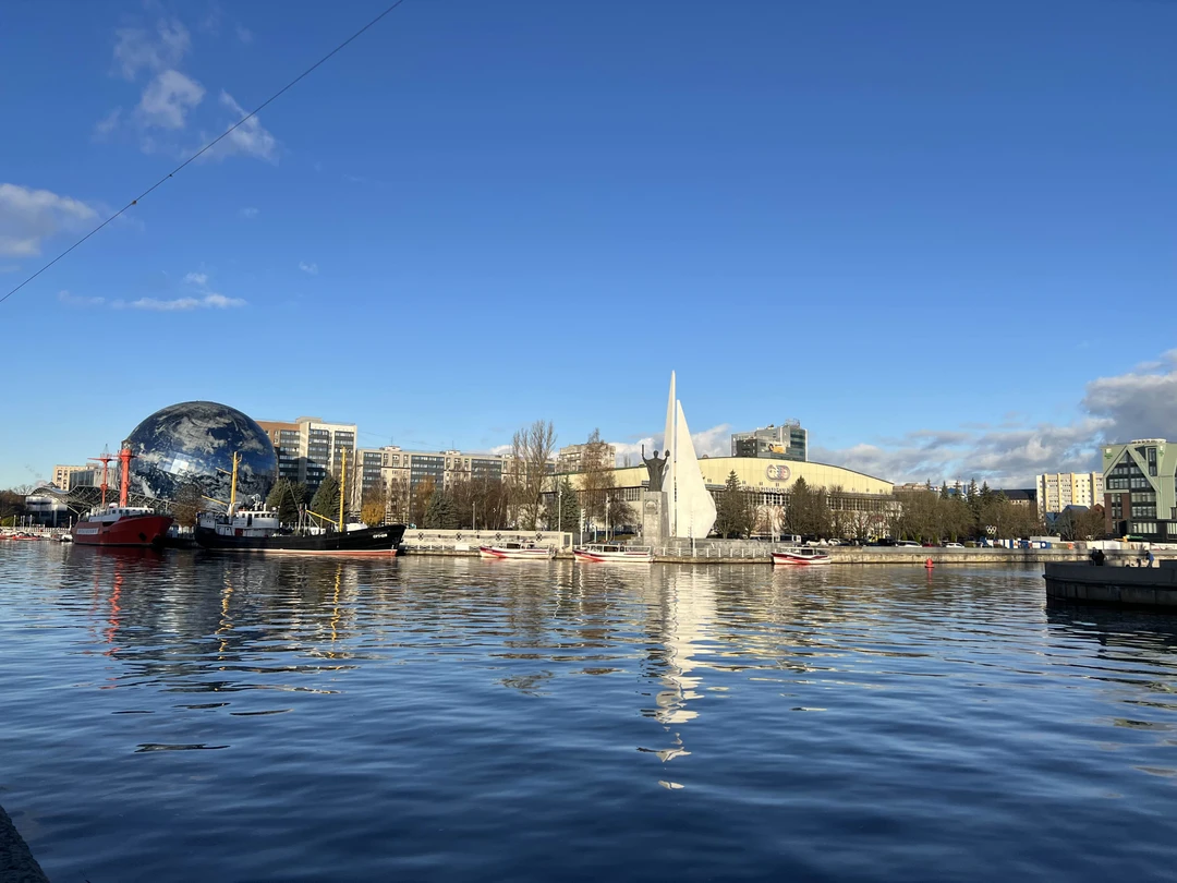 Огромная благодарность Виктории за наше комфортное и насыщенное путешествие по Калининграду. Она прекрасно разбирается в истории