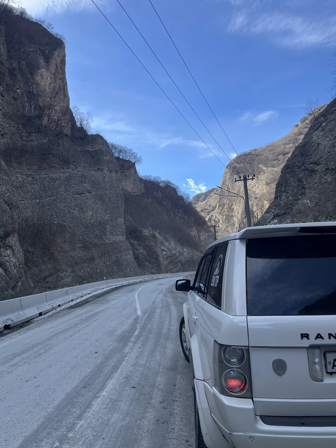 Очень доволен экскурсией с Тимуром. Тимур хорошо объясняет исторические факты и рассказывает интересные истории. Маршрут продуман