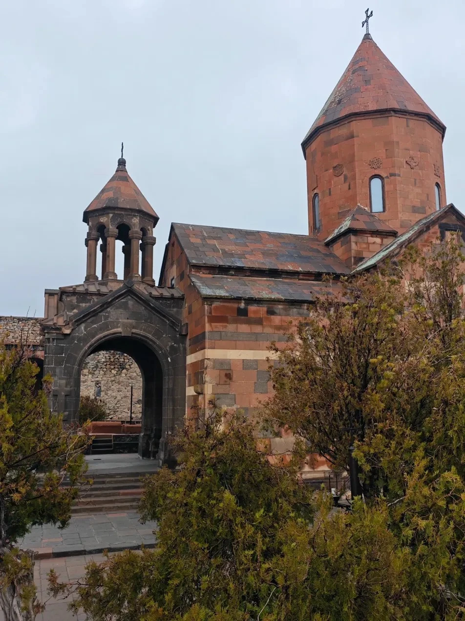 7 марта, горы, снег и тысячелетние монастыри. Кажется, день удался. ✨