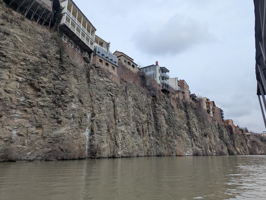 Старый Тбилиси: пешая экскурсия, прогулка на катере и грузинское вино (Николай)