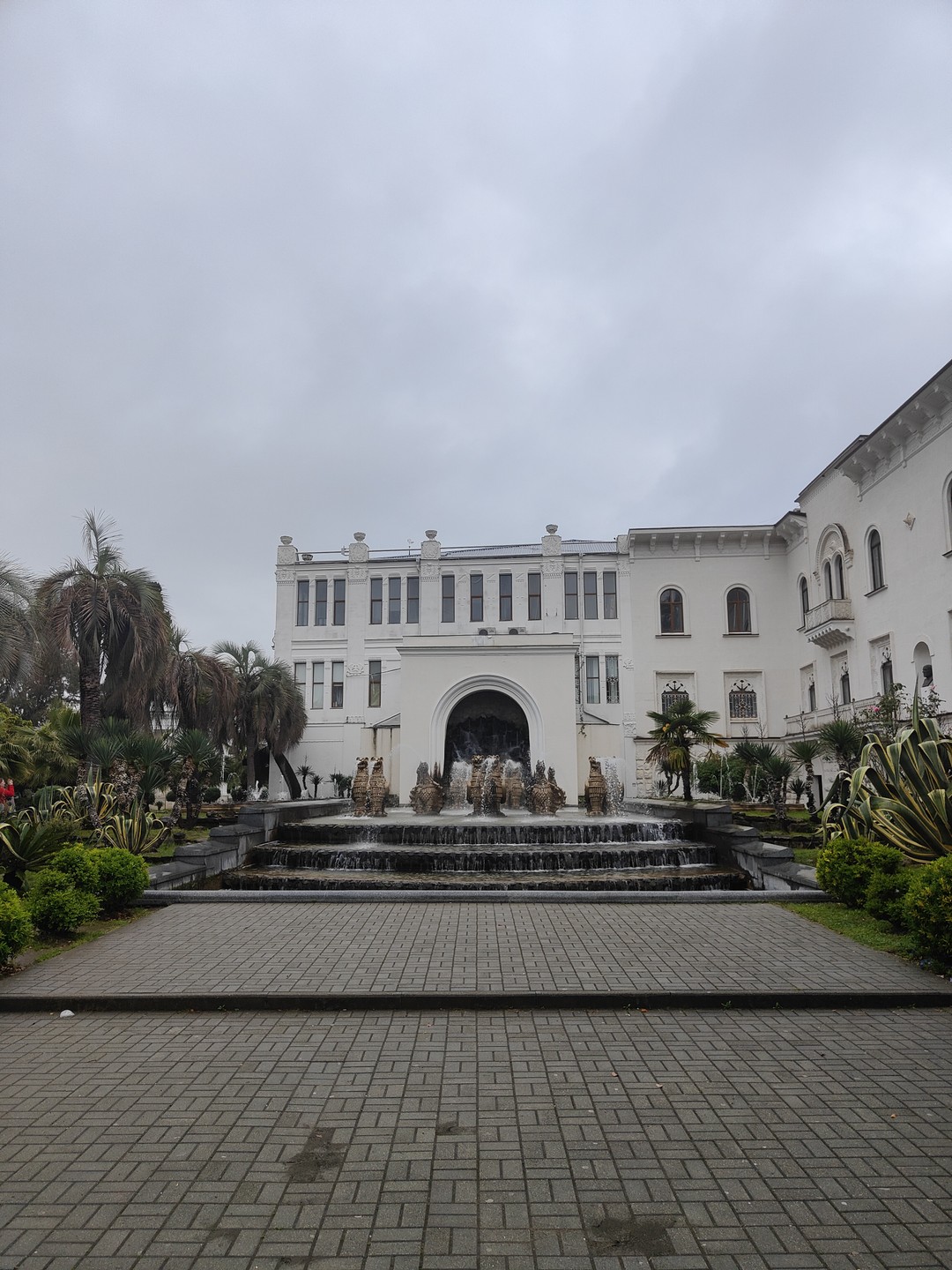 Ждали интересного времени препровождения, а получили рядовую экскурсию в запотевшем микроавтобусе, где много времени в пути