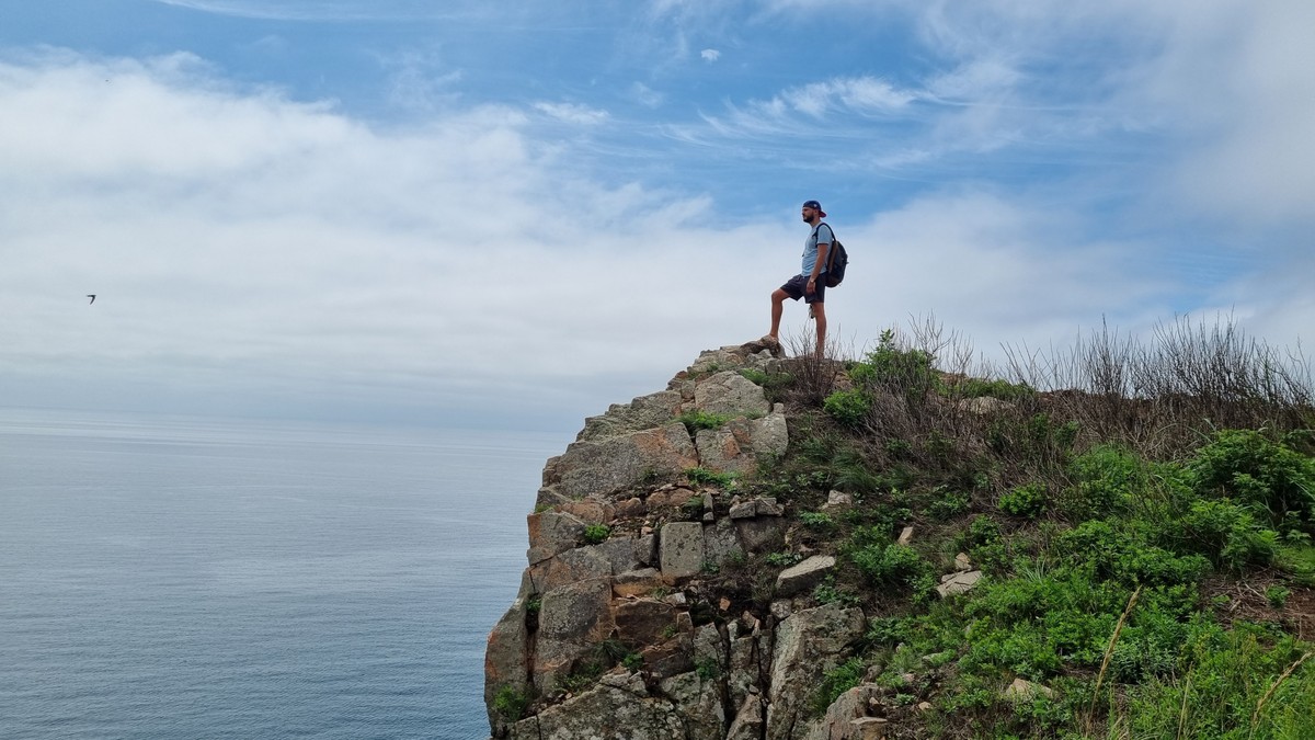 Необитаемый остров Шкота и мыс Тобизина (7/17)