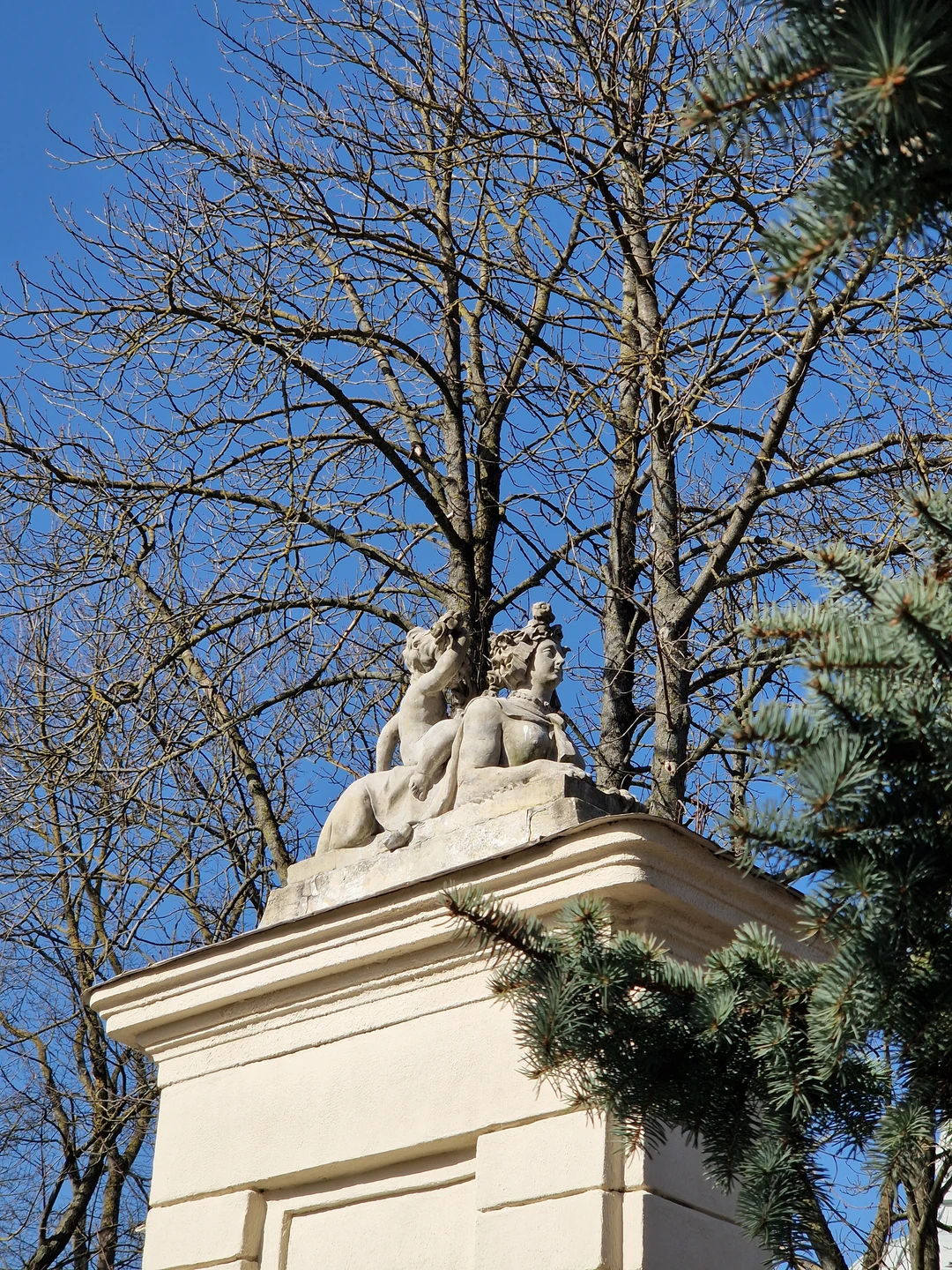 Экскурсия прошла замечательно, благодарим Андрея за интересное повествование и организованную логистику. Узнали много нового и интересного,