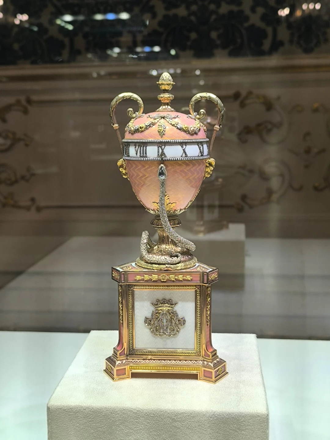 Уже не в первый раз на экскурсии у Юлии. Это наш самый любимый экскурсовод в Санкт-Петербурге! ❤️