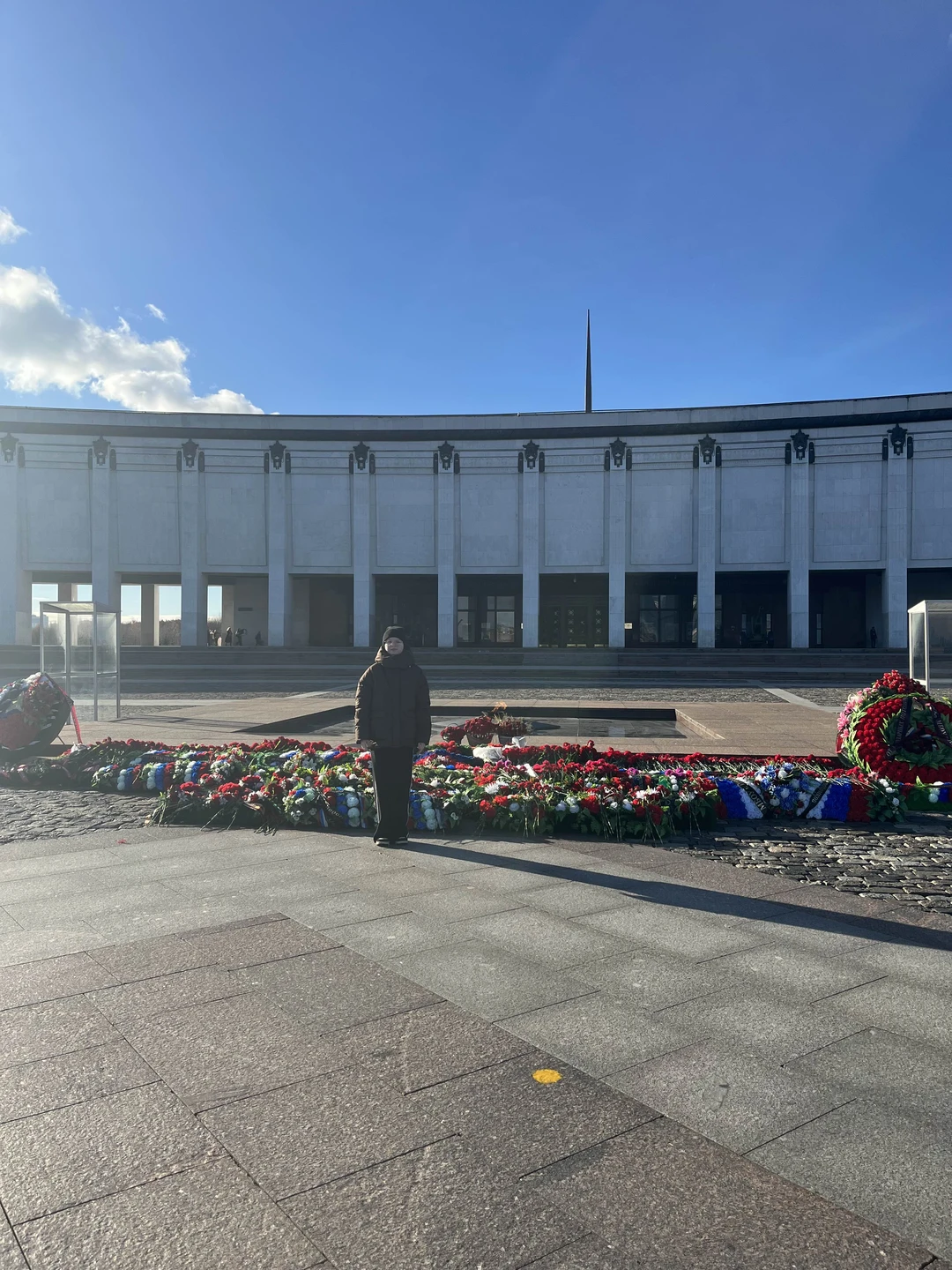 Хочется выразить благодарность экскурсоводу Маргарите. Она удивительно провела экскурсию для нас с дочкой 13лет по Парку