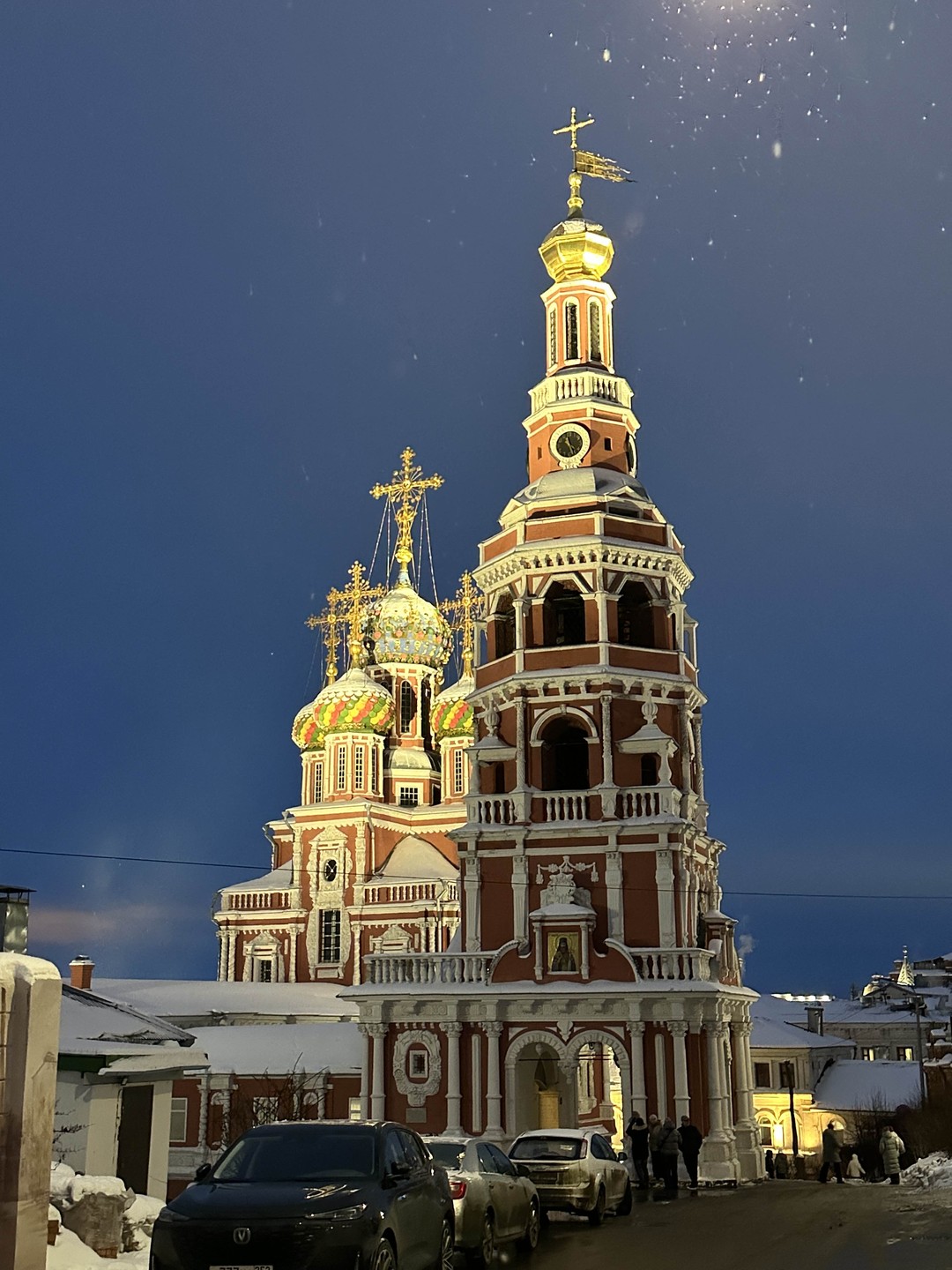 Спасибо Алексею за содержательную экскурсию. Он помог мне увидеть Нижний в деталях. Рассказ был интересным, насыщенным