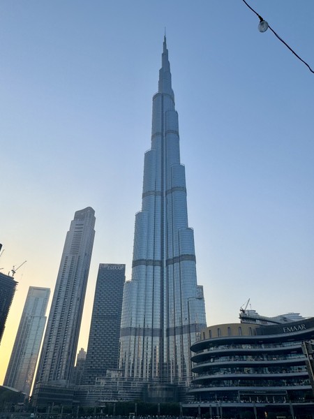 Посетили данный тур 23 февраля, во время движения водитель постоянно «сидел» в телефоне, пришлось сделать ему