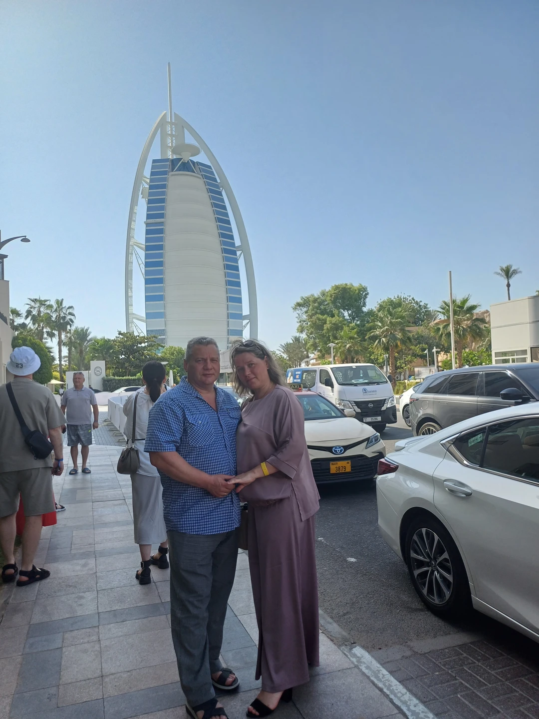 Здравствуйте, дорогие читатели! Прямо сейчас возвращаемся из Дубая в Рас-эль-хаймы. Оценили 5из 5 по всем показателям.