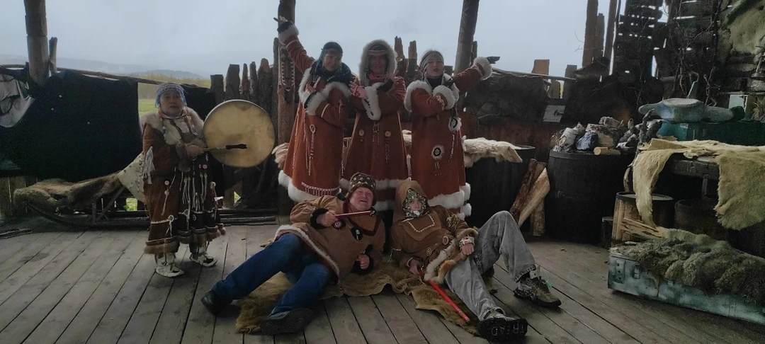 Попала на Камчатку впервые. И когда выбирала каким путем отдыхать самостоятельно или тур взять, в общем